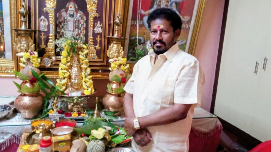 Pandit Kailash during a traditional spiritual ceremony